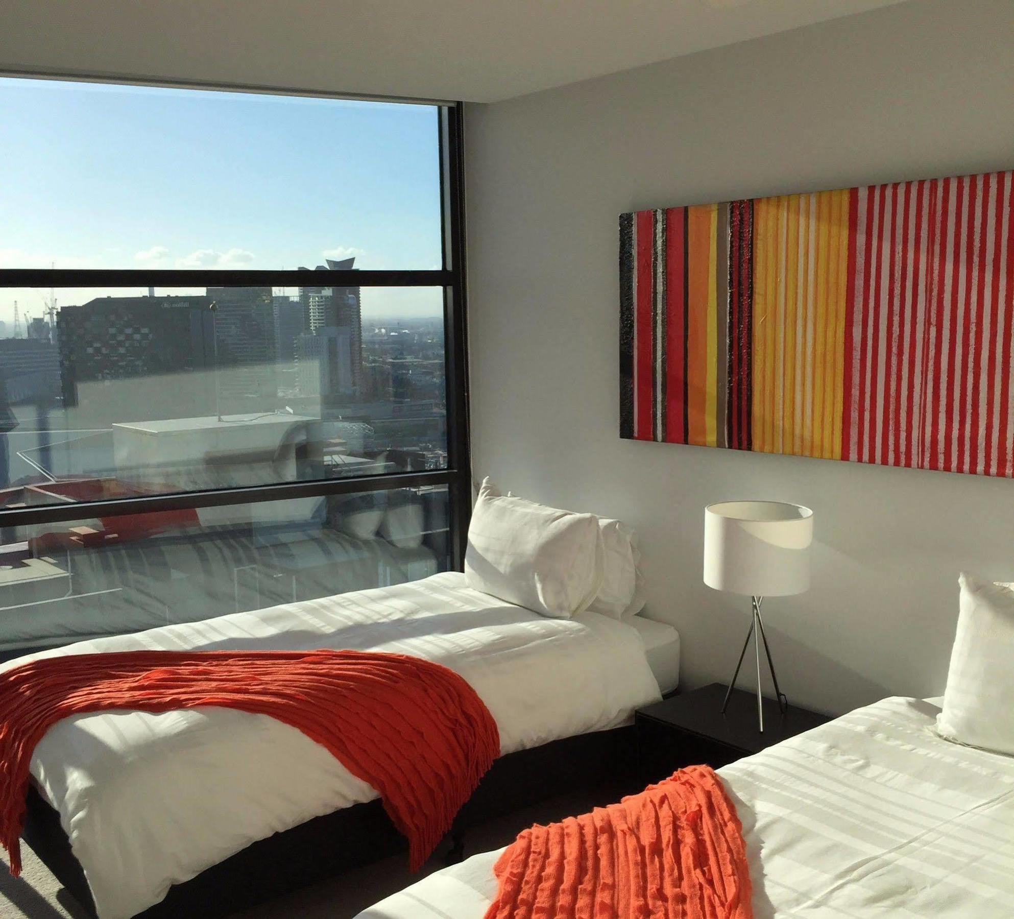 Wyndel Apartments - Southbank Views Melbourne Exterior photo