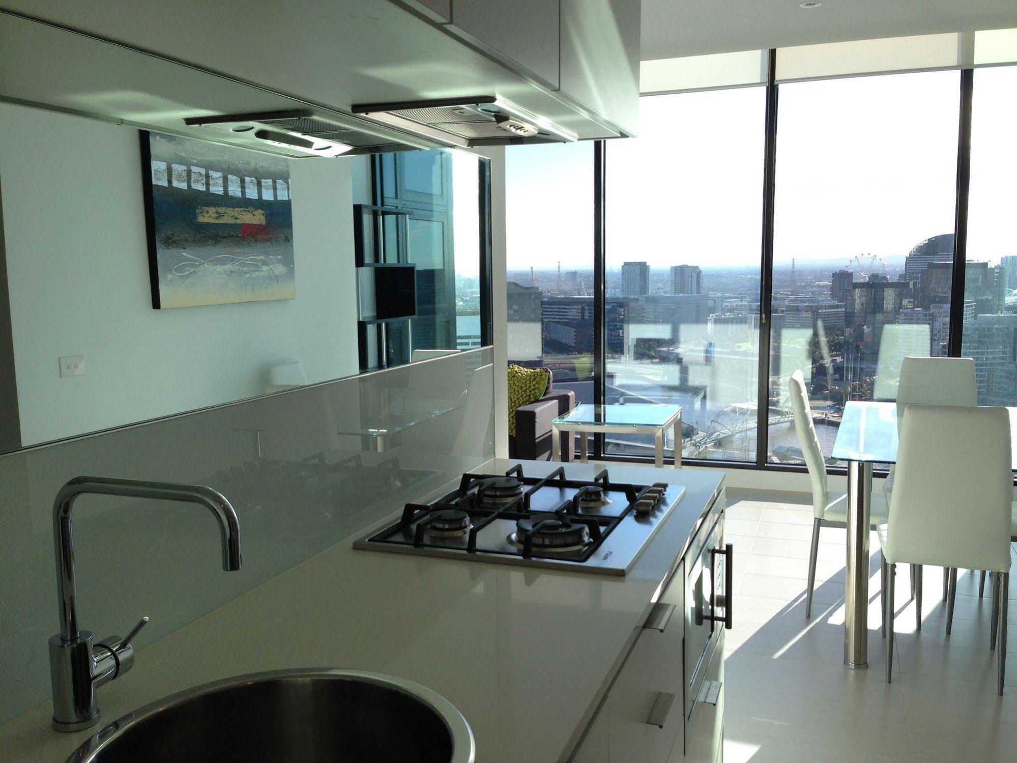 Wyndel Apartments - Southbank Views Melbourne Exterior photo