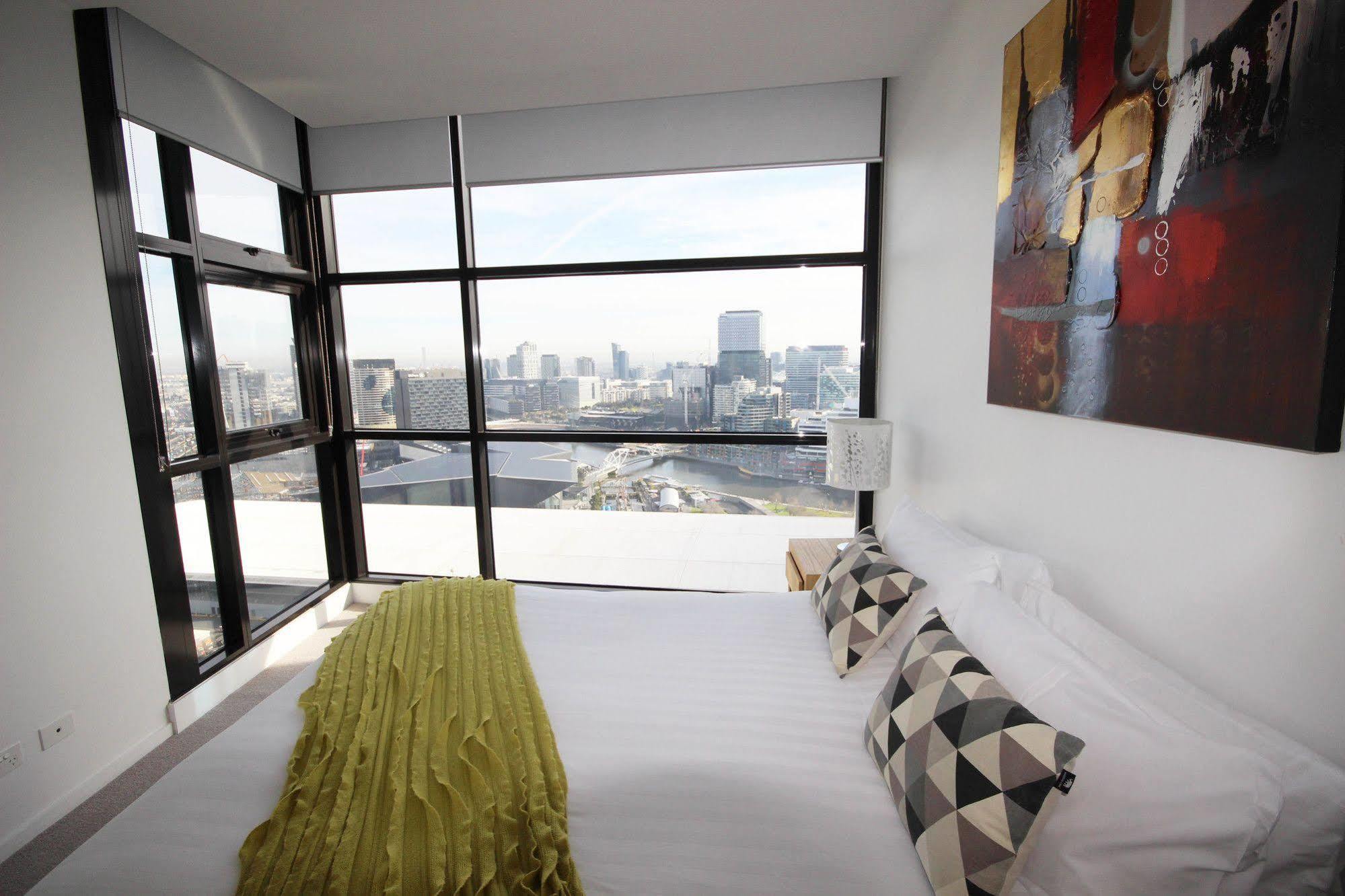 Wyndel Apartments - Southbank Views Melbourne Exterior photo